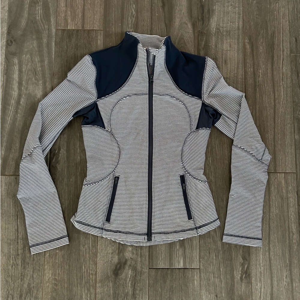 Lululemon Forme Jacket Inkwell - Picture 4 of 8